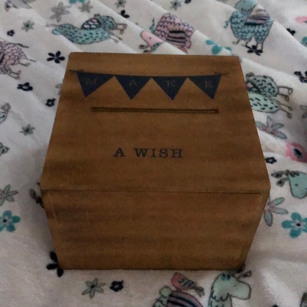 Globe In Wish Box - Picture 2 of 5